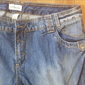 Venezia Cropped Jeans size 22